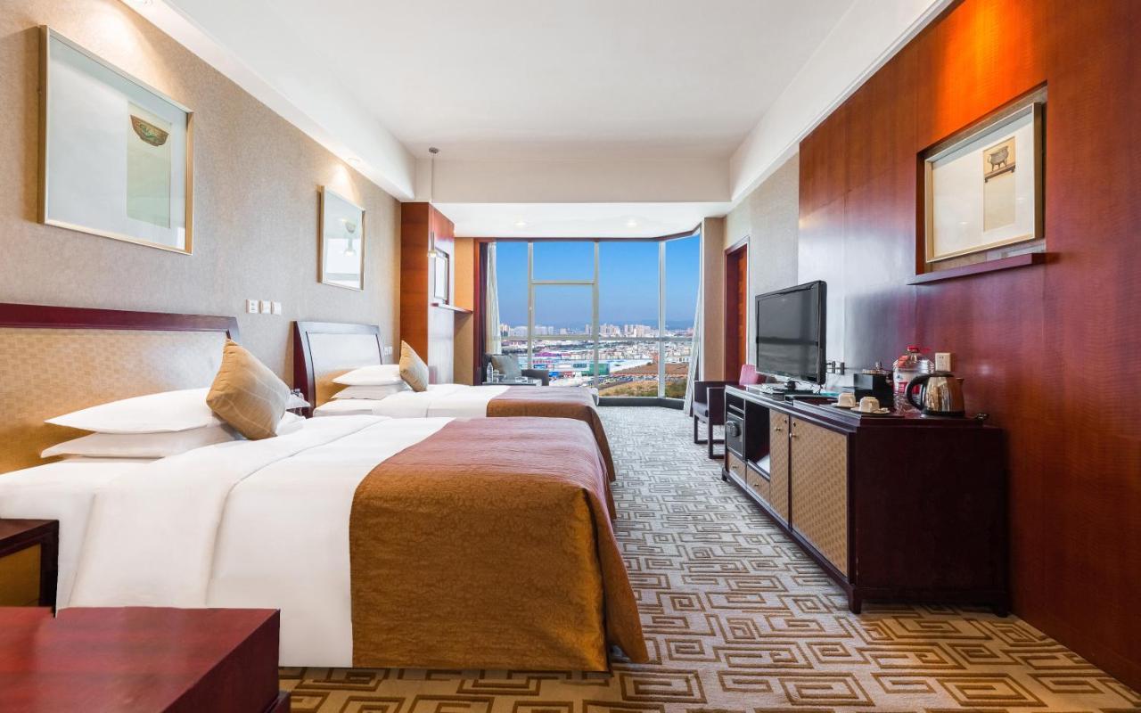 Empark Grand Hotel Kunming Bagian luar foto