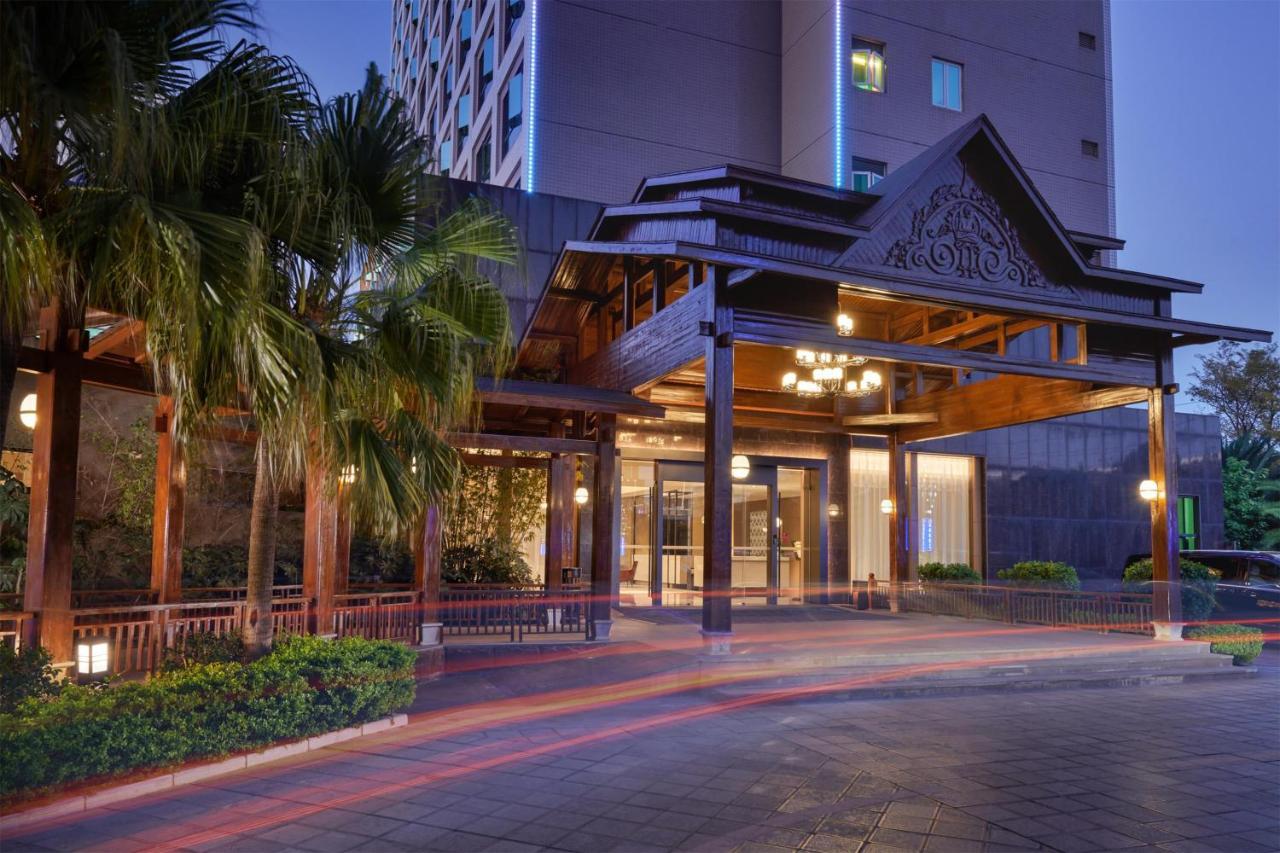 Empark Grand Hotel Kunming Bagian luar foto