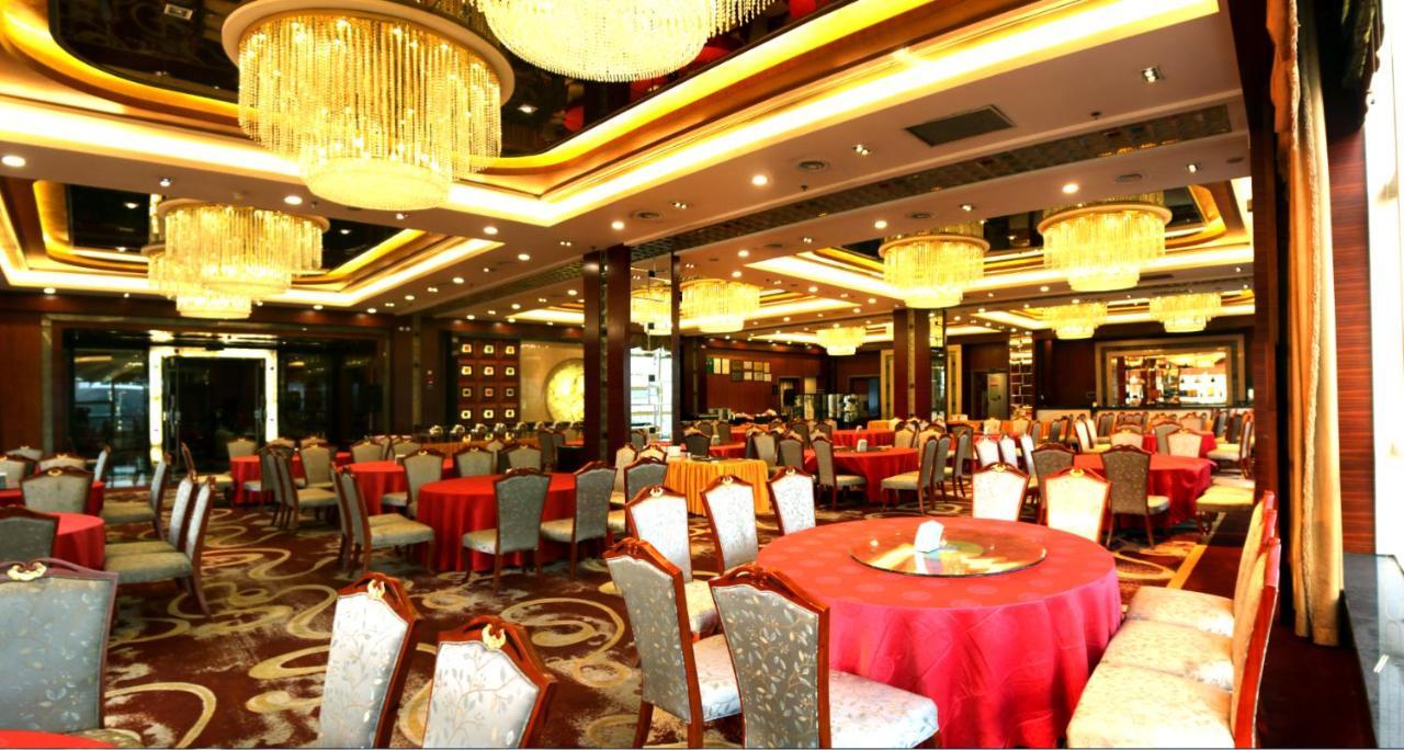 Empark Grand Hotel Kunming Bagian luar foto