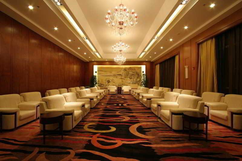 Empark Grand Hotel Kunming Bagian luar foto