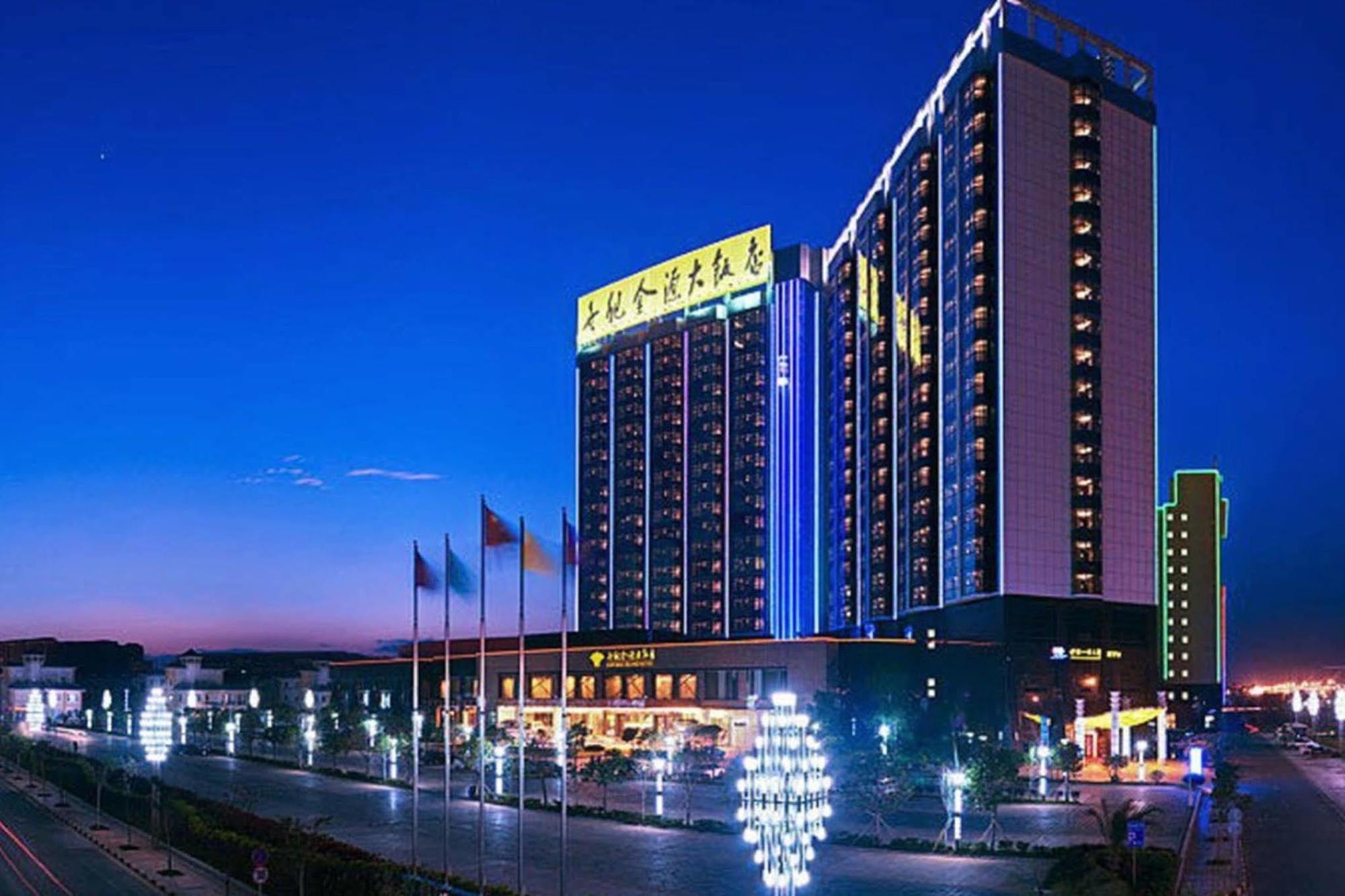 Empark Grand Hotel Kunming Bagian luar foto