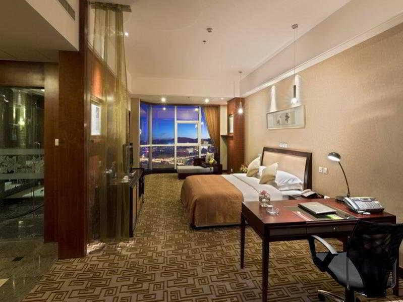 Empark Grand Hotel Kunming Bagian luar foto